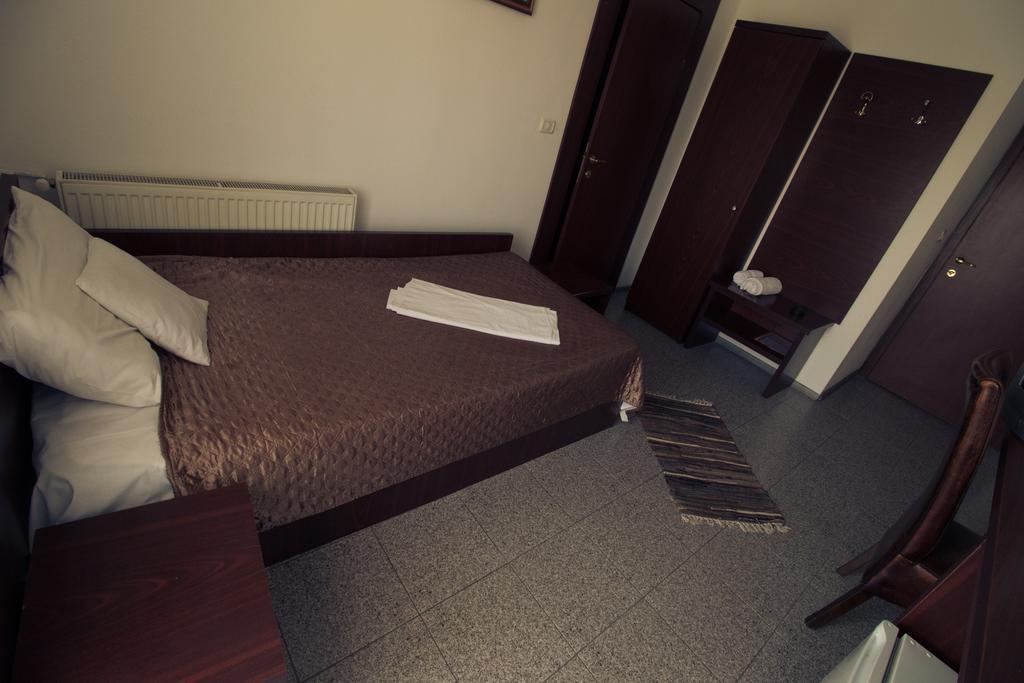 Pensiunea Johanna Arad Bilik gambar